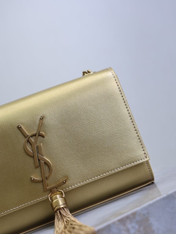 imgHD_f8c0bdc9_20250821_i1755766937777_8585_0_4_jpg YSL 25S KATE TASSEL 20 IN GOLD METALLIC CALFSKIN GOLD HARDWRE