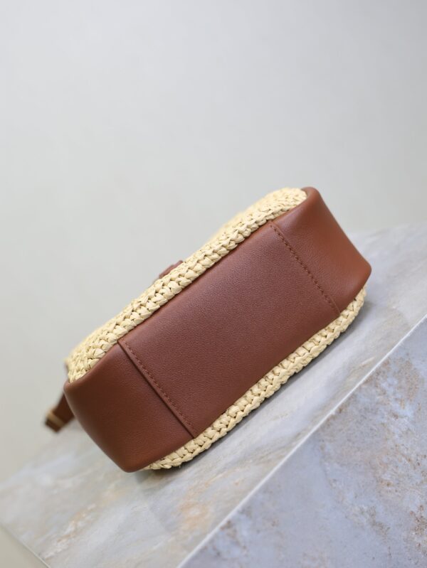 YSL 25S LE 5 À 7 SUPPLE BABY 16 IN RAFFIA AND CALFSKIN GOLD HARDWRE