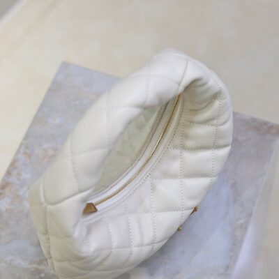 YSL 25S ICARINO 17 IN WHITE QUILTED CALFSKIN GOLD HARDWARE