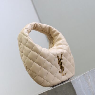 YSL 25S ICARINO 17 IN BEIGE QUILTED CALFSKIN GOLD HARDWARE