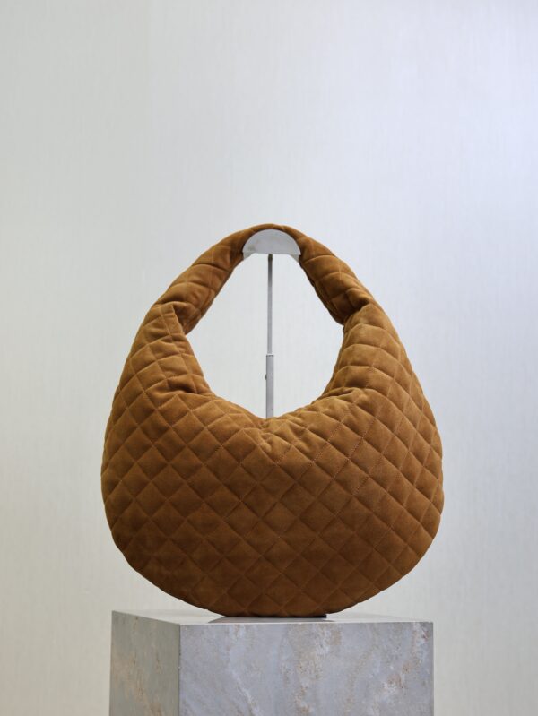 YSL 25S ICARINO 44 IN CARAMEL QUILTED SUEDE GOLD HARDWARE