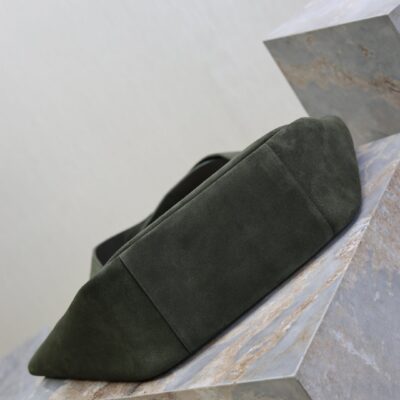 imgHD_f8c0bdc9_20250903_i1756883488363_9671_0_7_jpg YSL 25S LE 5 À 7 BEA 50 IN DARK OLIVE SUEDE GOLD HARDWRE