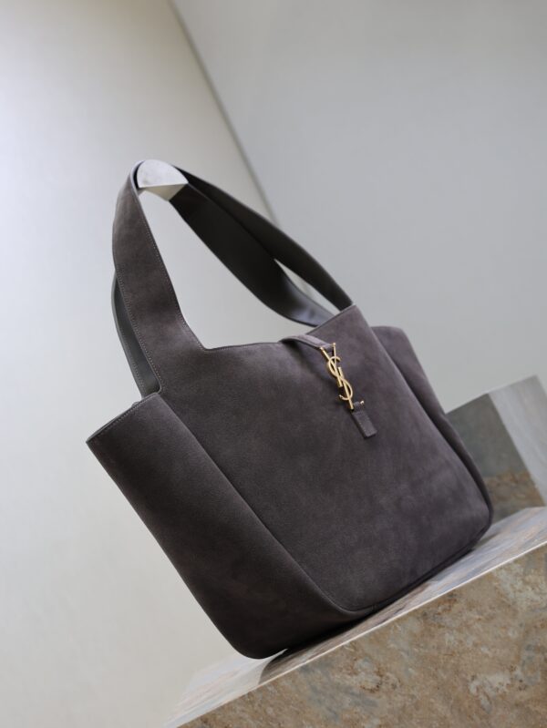 imgHD_f8c0bdc9_20250903_i1756883667697_8217_0_2_jpg YSL 25S LE 5 À 7 BEA 50 IN DARK GRAY SUEDE GOLD HARDWRE