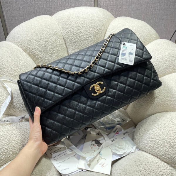 img_0a644df0_20241116_i1731763528_6496_7_jpg CHANEL 26S FLAP BAG 46 IN BLACK CAVIAR CALFSKIN WITH GOLD HARDWARE