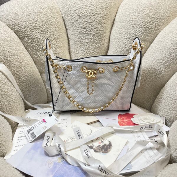 img_0a644df0_20260416_i1776353349536_3472_0_0_jpg CHANEL 26S HOBO BAG 22 IN OFF-WHITE WOVEN SYNTHETIC FIBER