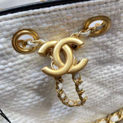 img_0a644df0_20260416_i1776353349549_4216_0_5_jpg CHANEL 26S HOBO BAG 22 IN OFF-WHITE WOVEN SYNTHETIC FIBER