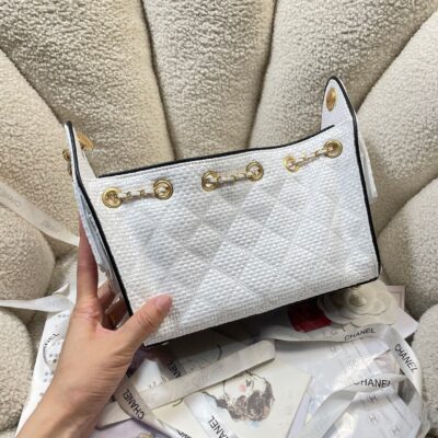 img_0a644df0_20260416_i1776353350926_1145_0_4_jpg CHANEL 26S HOBO BAG 22 IN OFF-WHITE WOVEN SYNTHETIC FIBER