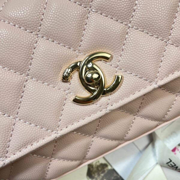 img_0a644df0_20260426_i1777184677896_6494_0_5_jpg CHANEL 26S COCO HANDLE BAG 32 IN LIGHT PINK CAVIAR CALFSKIN GOLD HARDWARE