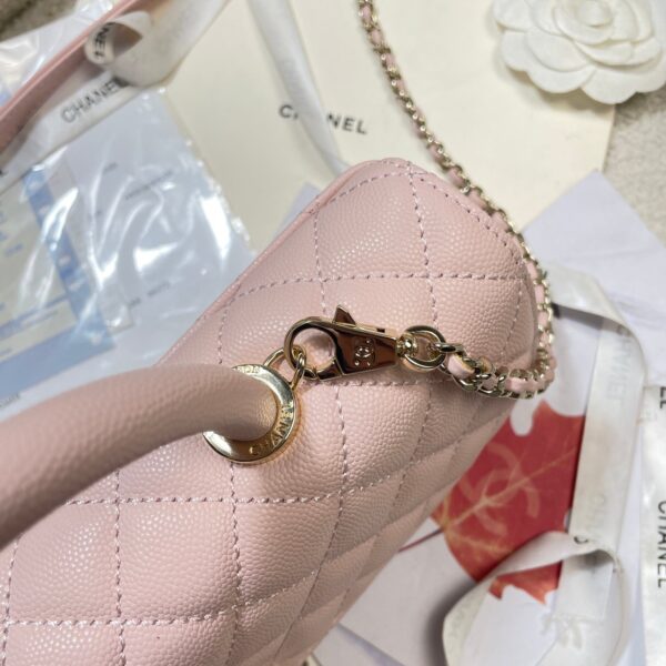img_0a644df0_20260426_i1777184679490_5620_0_6_jpg CHANEL 26S COCO HANDLE BAG 32 IN LIGHT PINK CAVIAR CALFSKIN GOLD HARDWARE