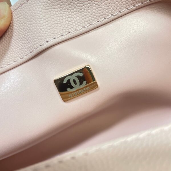 img_0a644df0_20260426_i1777184679575_6050_0_8_jpg CHANEL 26S COCO HANDLE BAG 32 IN LIGHT PINK CAVIAR CALFSKIN GOLD HARDWARE