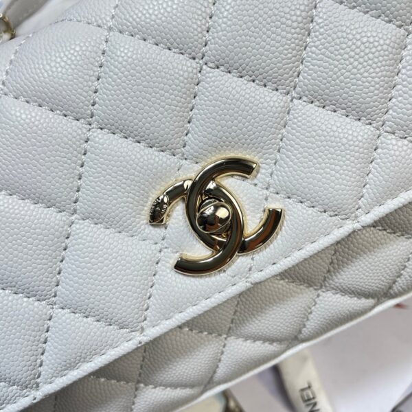 img_0a644df0_20260426_i1777184748091_2888_0_5_jpg CHANEL 26S COCO HANDLE BAG 32 IN WHITE CAVIAR CALFSKIN GOLD HARDWARE