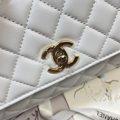 img_0a644df0_20260519_i1779124121151_967_0_5_jpg CHANEL 26S COCO HANDLE BAG 32 IN WHITE LAMBSKIN GOLD HARDWARE