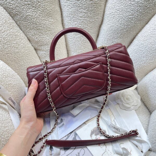 img_0a644df0_20260519_i1779124749427_4896_0_3_jpg CHANEL 26S COCO HANDLE BAG 32 IN DARK RED GRAINED CALFSKIN GOLD HARDWARE