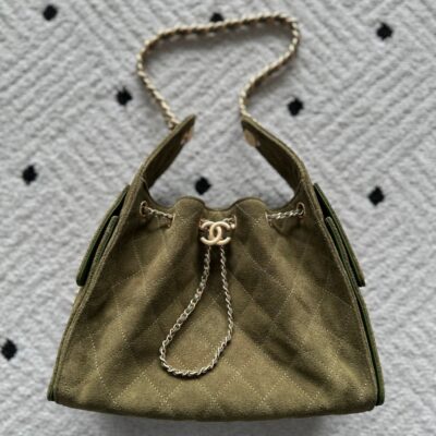 img_0b9f920c_20251024_i1761282667_1405_3_jpg CHANEL 25S HOBO BAG 30 IN MOSS GREEN SUEDE WITH GOLD HARDWARE