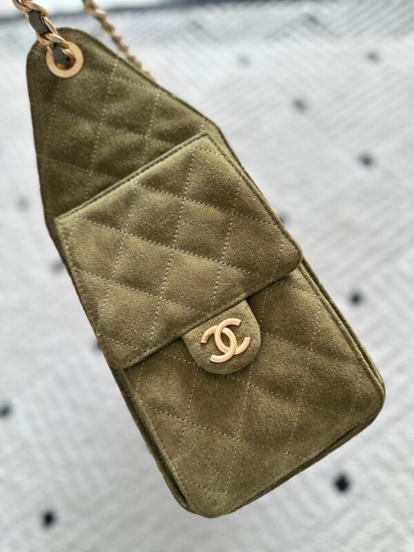 img_0b9f920c_20251024_i1761282667_4780_5_jpg CHANEL 25S HOBO BAG 30 IN MOSS GREEN SUEDE WITH GOLD HARDWARE