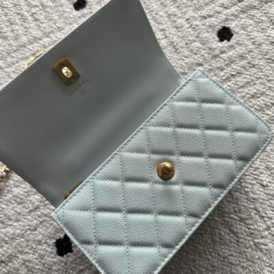 CHANEL 25S CLASSIC WALLET ON CHAIN 19 IN MINT GREEN PASTEL LAMBSKIN WITH GOLD HARDWARE