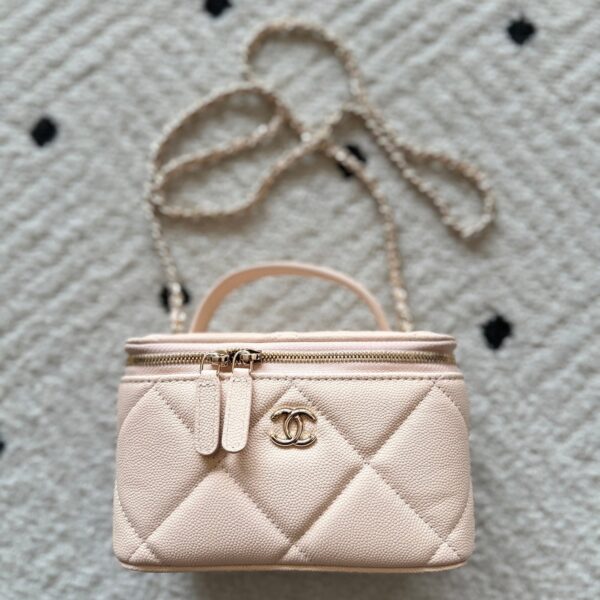 CHANEL 25S VANITY BAG 17 IN LIGHT PINK CAVIAR LEATHER