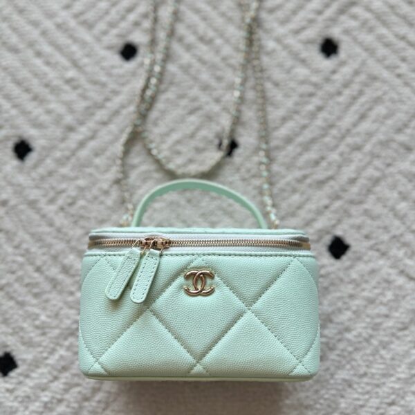 img_0b9f920c_20251208_i1765162865904_1038_0_0_jpg CHANEL 25S VANITY BAG 17 IN MINT GREEN CAVIAR LEATHER