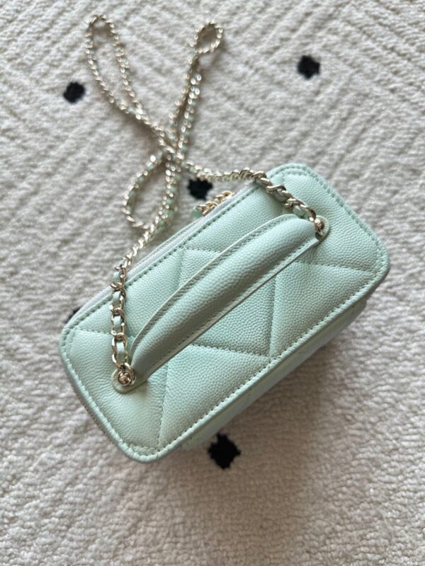 img_0b9f920c_20251208_i1765162866200_7931_0_2_jpg CHANEL 25S VANITY BAG 17 IN MINT GREEN CAVIAR LEATHER
