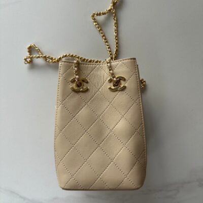 img_0b9f920c_20260622_i1782107171133_6544_0_0_jpg CHANEL 26S MINI BUCKET BAG 18 IN BEIGE QUILTED CALFSKIN GOLD HARDWARE