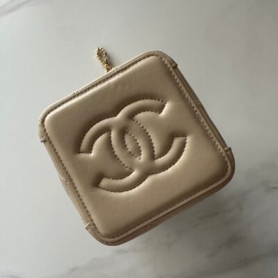 img_0b9f920c_20260622_i1782107172483_7455_0_2_jpg CHANEL 26S MINI BUCKET BAG 18 IN BEIGE QUILTED CALFSKIN GOLD HARDWARE