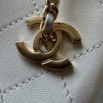 img_0b9f920c_20260622_i1782107206005_384_0_5_jpg CHANEL 26S MINI BUCKET BAG 18 IN IVORY WHITE QUILTED CALFSKIN GOLD HARDWARE