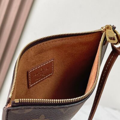 img_1578ca1d_20240925_a1727255951598_3078_jpg LOW KEY CABAS 47 IN SASSY SALMON GRAINED CALFSKIN GOLD BUCKLE