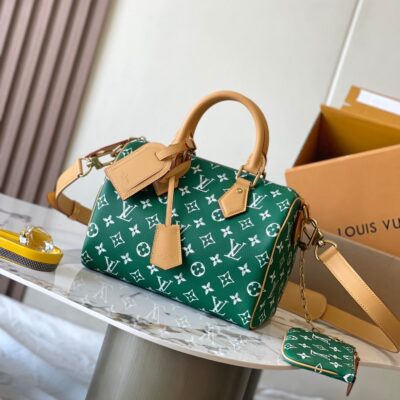 img_1578ca1d_20241006_a1728196790255_3405_jpg SPEEDY P9 BANDOULIÈRE 25 IN GREEN MONOGRAM CANVAS GOLD HARDWARE