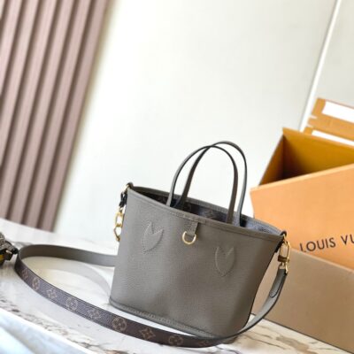 img_1578ca1d_20241006_a1728196934424_2417_jpg NEVERFULL BANDOULIÈRE INSIDE OUT BB 24 IN BROWN MONOGRAM CANVAS AND GRAY CALFSKIN