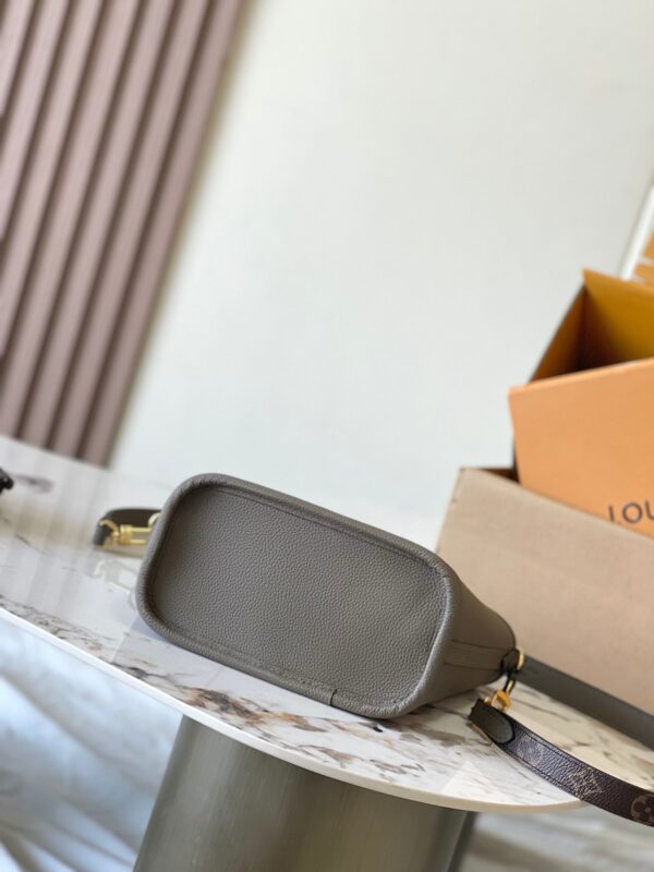 img_1578ca1d_20241006_a1728196934595_4266_jpg NEVERFULL BANDOULIÈRE INSIDE OUT BB 24 IN BROWN MONOGRAM CANVAS AND GRAY CALFSKIN