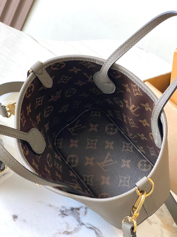 img_1578ca1d_20241006_a1728196939967_6053_jpg NEVERFULL BANDOULIÈRE INSIDE OUT BB 24 IN BROWN MONOGRAM CANVAS AND GRAY CALFSKIN