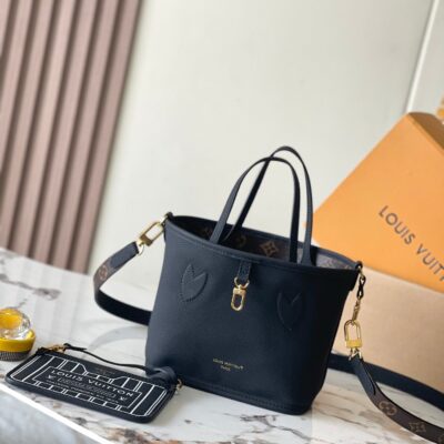 img_1578ca1d_20241010_a1728495555971_4431_jpg NEVERFULL BANDOULIÈRE INSIDE OUT BB 24 IN BROWN MONOGRAM CANVAS AND BLACK CALFSKIN