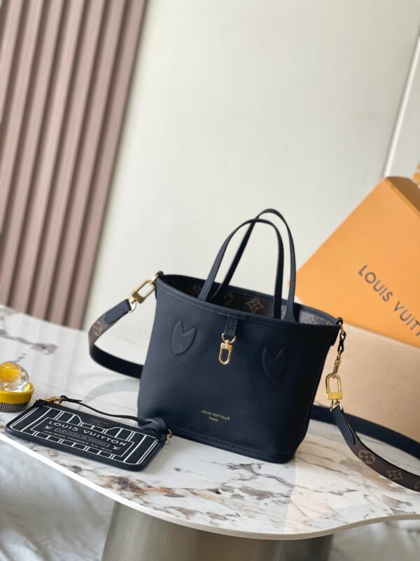 img_1578ca1d_20241010_a1728495555971_4431_jpg NEVERFULL BANDOULIÈRE INSIDE OUT BB 24 IN BROWN MONOGRAM CANVAS AND BLACK CALFSKIN