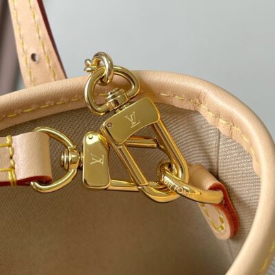 img_1578ca1d_20241010_a1728495781263_3070_jpg NANO BUCKET 17 IN WHITE MONOGRAM JACQUARD AND BEIGE CALFSKIN TRIM