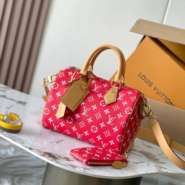 img_1578ca1d_20241014_a1728885037388_2330_jpg SPEEDY P9 BANDOULIÈRE 25 IN RED MONOGRAM CANVAS GOLD HARDWARE