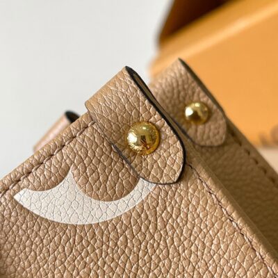 img_1578ca1d_20241019_a1729275770246_4708_jpg ONTHEGO PM 25 IN MILK TEA MONOGRAM IMPREINTE LEATHER