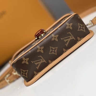NANO DIANE 19 IN BROWN MONOGRAM CANVAS AND LEATHER TRIM