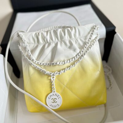 img_19e73950_20240525_i1716646909_6348_8_jpg CC HOBO MINI 20CM YELLOW WHITE LAMBSKIN
