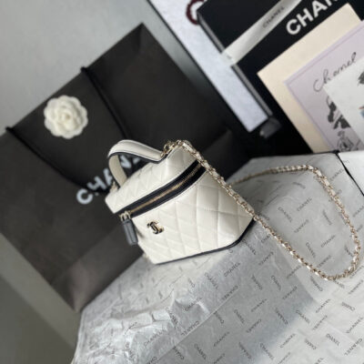 img_1dbcbf4f_20260525_windows1779739843653_13093248491151283120_jpg CHANEL 26S VANITY BAG 19 IN WHITE QUILTED LAMBSKIN SILVER HARDWARE