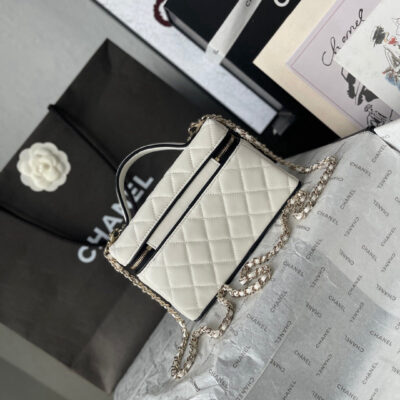 img_1dbcbf4f_20260525_windows1779739843654_1309324849-2061954997_jpg CHANEL 26S VANITY BAG 19 IN WHITE QUILTED LAMBSKIN SILVER HARDWARE