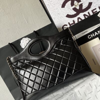 CC MEDIUM 36 SHOPPING BAG IN BLACK CALFSKIN
