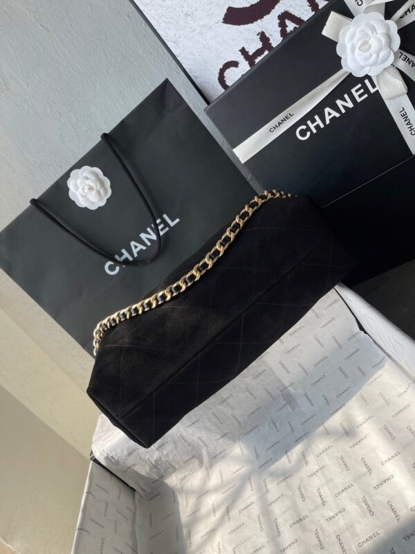 CHANEL 25S HOBO BAG 33 IN BLACK SUEDE GOLD HARDWARE