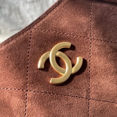 CHANEL 25S HOBO BAG 33 IN DARK BROWN SUEDE WITH GOLD HARDWARE