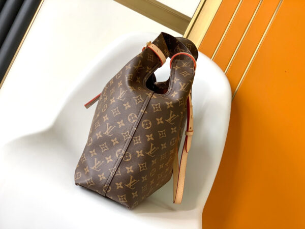 LV HOBO BAG 34 IN BROWN MONOGRAM CANVAS