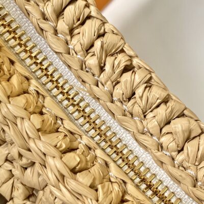 CROISSANT 25 IN NATURAL RAFFIA AND BROWN CALFSKIN TRIM