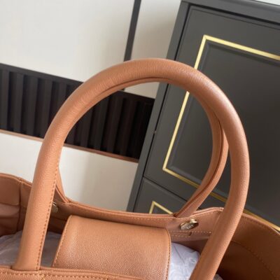 CHANEL 26S QUILTED LARGE SHOPPING TOTE 39 IN CARAMEL BROWN CAVIAR CALFSKIN GOLD HARDWARE