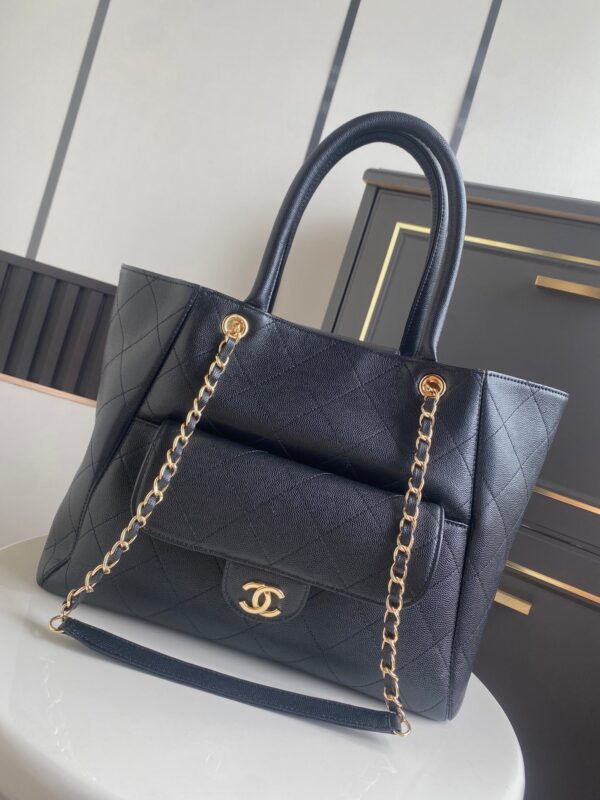 CHANEL 26S QUILTED LARGE SHOPPING TOTE 39 IN BLACK CAVIAR CALFSKIN GOLD HARDWARE