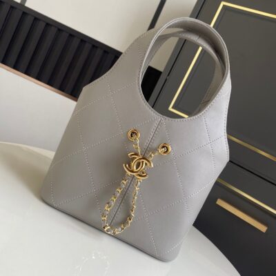 img_2d28104e_20260425_i1777095110537_2151_0_1_jpg CHANEL 26S QUILTED HOBO BAG 27 IN LIGHT GREY CALFSKIN GOLD HARDWARE