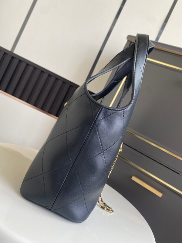 img_2d28104e_20260425_i1777095363347_2480_0_5_jpg CHANEL 26S QUILTED HOBO LARGE BAG 35 IN BLACK CALFSKIN GOLD HARDWARE