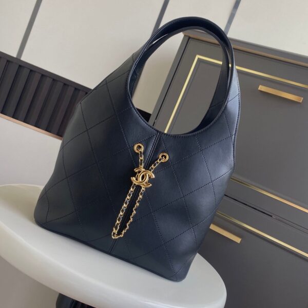 img_2d28104e_20260425_i1777095364418_4096_0_0_jpg CHANEL 26S QUILTED HOBO LARGE BAG 35 IN BLACK CALFSKIN GOLD HARDWARE